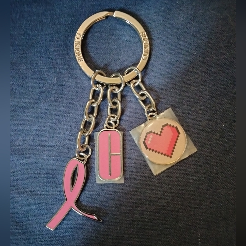 3 for💲25🌟NEW Breast Cancer Awareness CLINIQUE keychain key chain bag charm